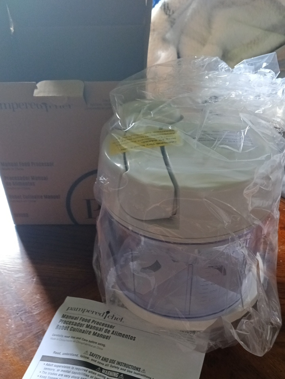 Pampered Chef Manual Food Processor - White and Clear